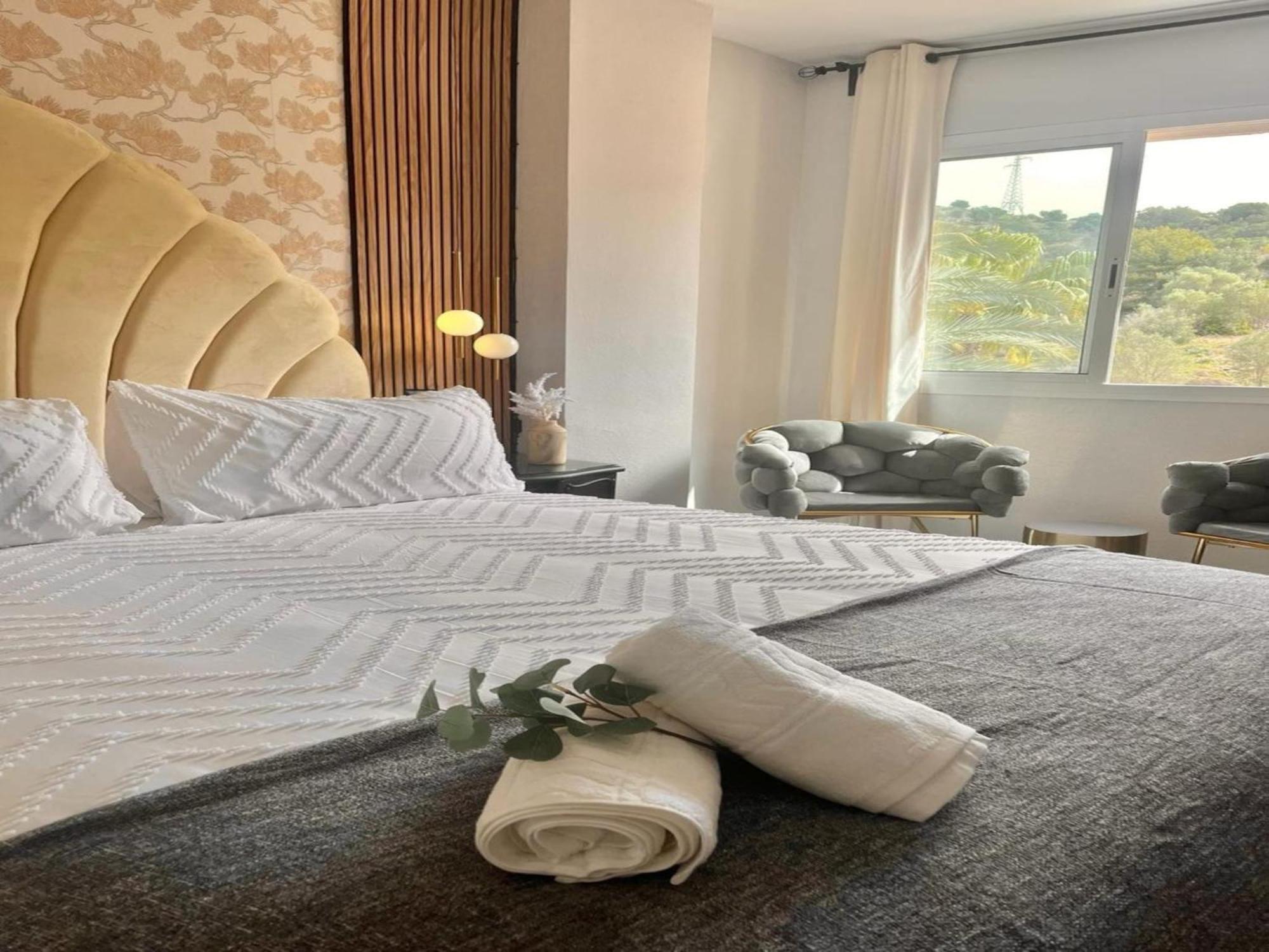 Plush Penthouse With Terrace * Marbella