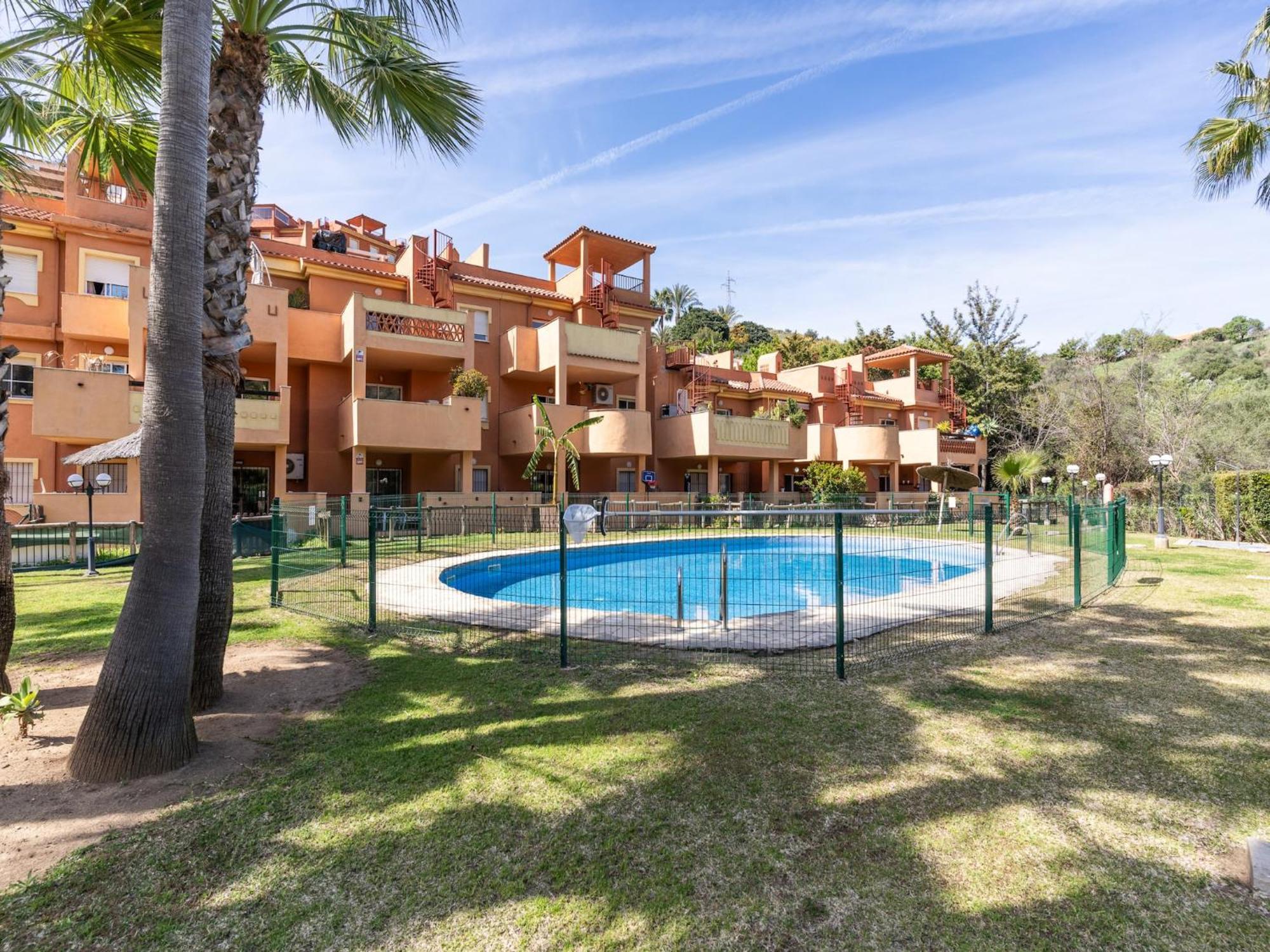 Plush Penthouse With Terrace Marbella